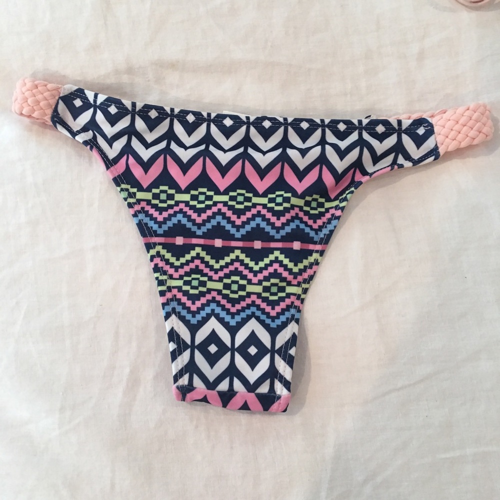 NEW Geo Pattern Bikini - Picture 7 of 8